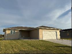 514 8th St, Phillips NE 68865