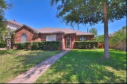 911 Dandelion Drive, Mesquite TX 75149