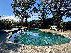 980 Scenic Avenue, Santa Rosa CA 95407