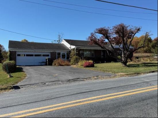 323 LongLane Road, Lehigh Township PA 18086