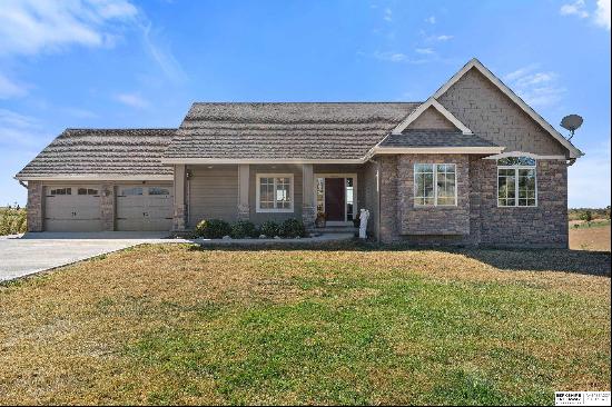 10555 Prairie Ridge Drive, Louisville NE 68037