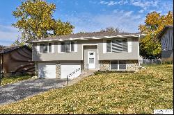 15020 Westchester Circle, Omaha NE 68154