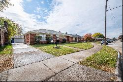 11208 Busch Avenue, Warren MI 48089