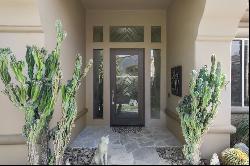 270 Tomahawk Drive, Palm Desert CA 92211