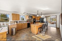 2163 E River Road, Livingston MT 59047