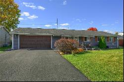 32 Robinhood Drive, Cranberry Twp PA 16066