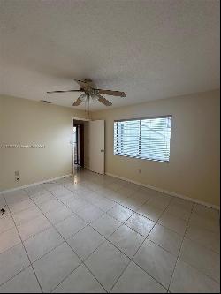 1361 SW 124th Ct Unit G-6, Miami FL 33184