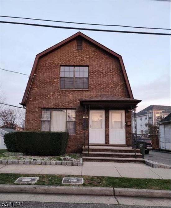 24 Emmett Avenue Unit 2, Woodbridge Twp. NJ 08861