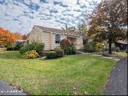 50 Loudonwood East Ave, Loudonville NY 12211