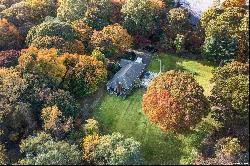 457 Pond Path, East Setauket NY 11733