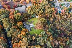 457 Pond Path, East Setauket NY 11733