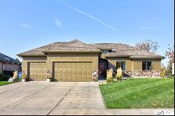 1906 Walnut Creek Drive, Papillion NE 68046