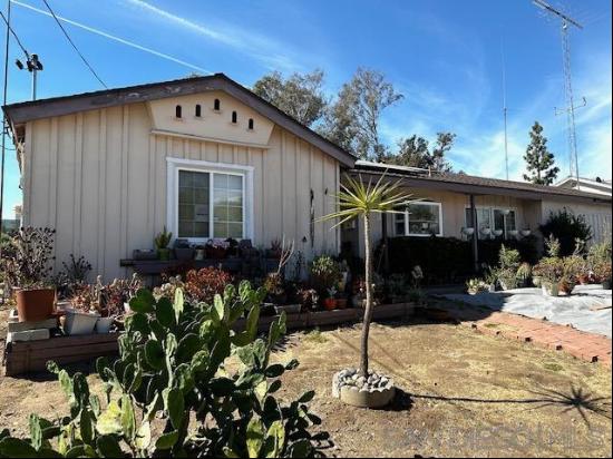 9332 Oakbourne Road, Santee CA 92071