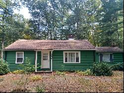 170 W Mountain Road, Simsbury CT 06092