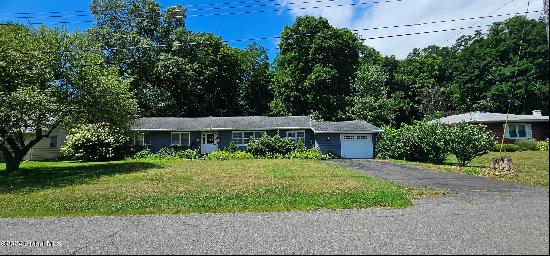 20 Hover Road, Claverack NY 12513