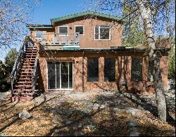 47 Juan Martinez Rd, Arroyo Seco NM 87514