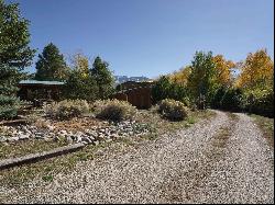 47 Juan Martinez Rd, Arroyo Seco NM 87514