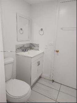 8990 SW 24th St Unit 19, Miami FL 33165