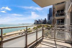 1300 N Lake Shore Drive #8BC, Chicago IL 60610