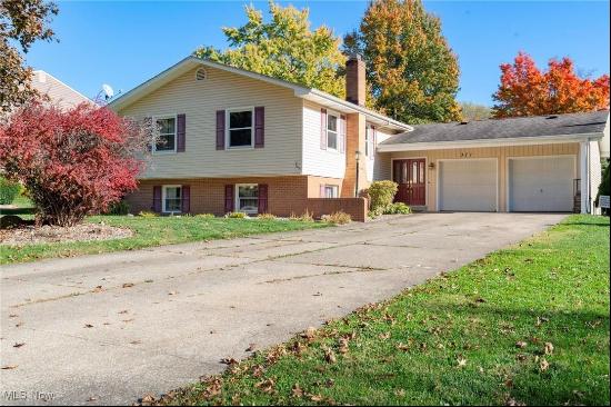 371 Green Hill Drive, Tallmadge OH 44278