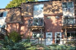 645 Robbins Ave #56, Dracut MA 01826