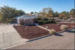 10012 Greene Avenue NW, Albuquerque NM 87114