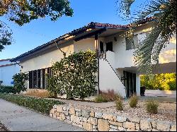 1608 Anacapa Street, Santa Barbara CA 93101