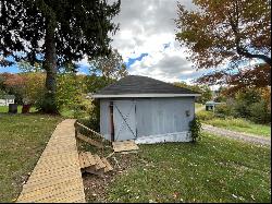 21 Casaday Dr, Canoe/Banks Twps PA 15772