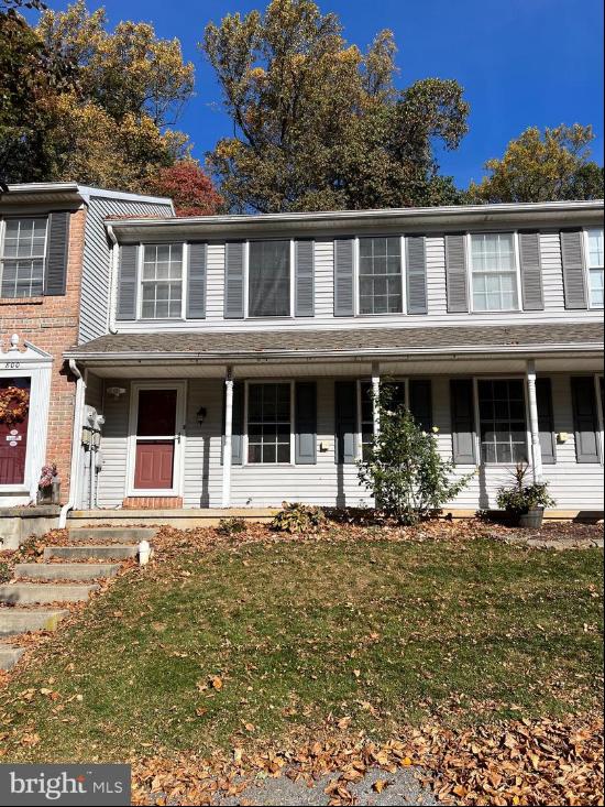 802 Rockwood Drive, Elizabethtown PA 17022