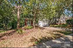 6716 Elmstone Drive, Charlotte NC 28277