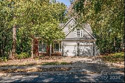 6716 Elmstone Drive, Charlotte NC 28277