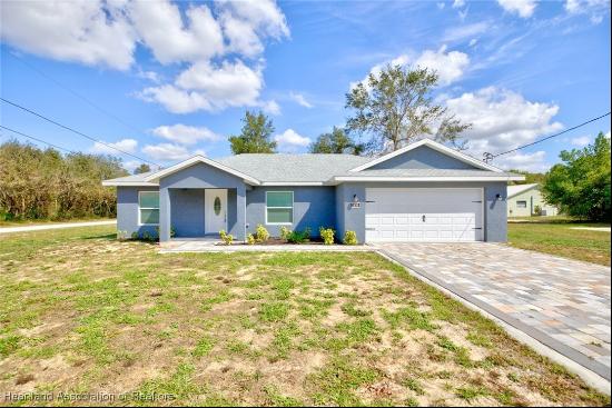 2430 N Avon Boulevard, Avon Park FL 33825