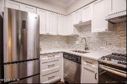 1535 E Putnam Avenue #101, Greenwich CT 06870