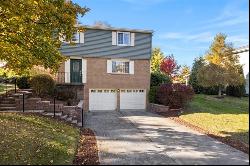 114 Woodridge Dr, Cranberry Twp PA 16066