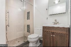 2339 40th Place NW Unit 104, Washington DC 20007