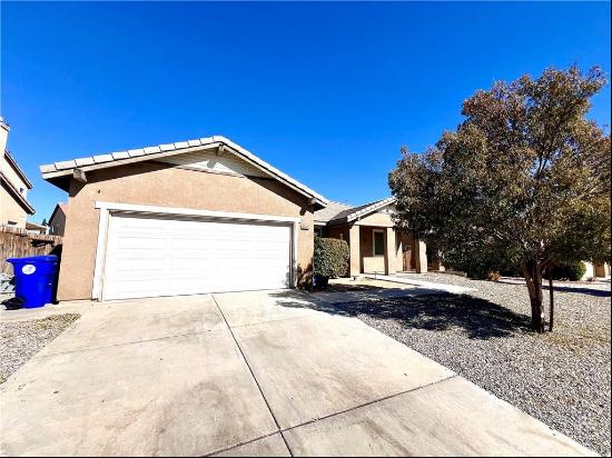 13742 Woodpecker Road, Victorville CA 92394