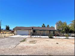 21963 Goshute Avenue, Apple Valley CA 92307