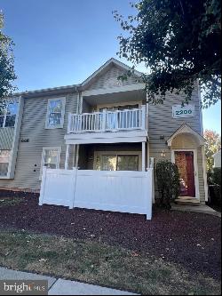 2208B Yarmouth Lane, Mount Laurel NJ 08054