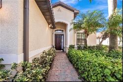 7812 Bucks Run DR, Naples FL 34120