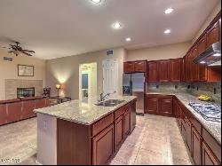 12 Oro Valley Drive, Henderson NV 89052