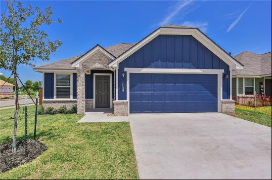 1219 Highgarden Drive, Navasota TX 77868