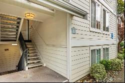 3800 NE Sunset Boulevard #E-202, Renton WA 98056