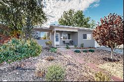 2732 Alamosa, Santa Fe NM 87505