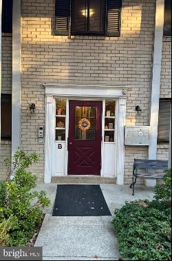 1 Lawrence Road Unit B1B, Broomall PA 19008