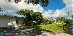 9107 NW 72nd Ct, Tamarac FL 33321