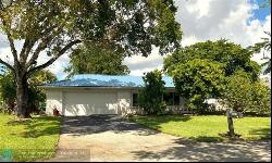 9107 NW 72nd Ct, Tamarac FL 33321