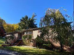 8 Eagle Street, Harveys Lake PA 18618