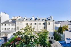 Paris 7th, rue Las Cases - Superb one bedroom apartment