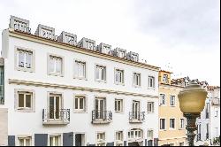 Apartment, T1, 57 sqm, Balconies, Garage, Lapa, Lisbon