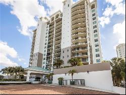 455 Cove Tower DR #1703, Naples FL 34110